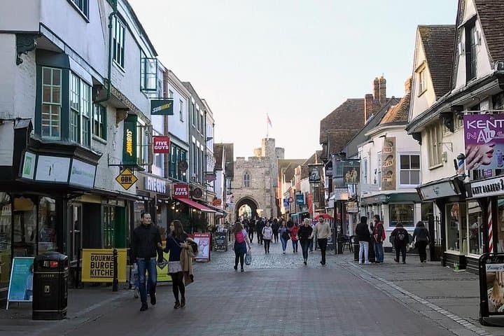 Canterbury Cathedral and Leeds Castle Private Full Day Tour