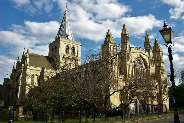 Charles Dickens Full-Day Private Tour in Rochester