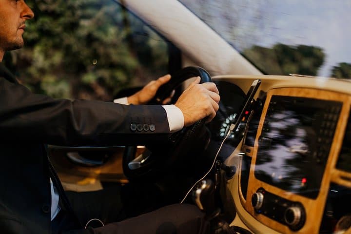 Fat Taxi - Private London Heathrow Airport (LHR) Transfer to W1