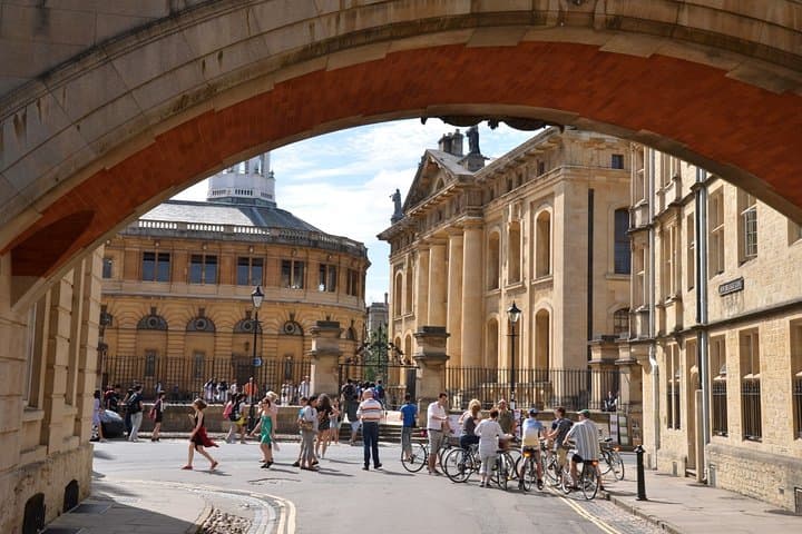 Oxford Bike Tour with Student Guide