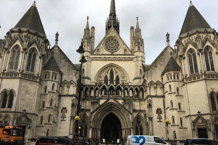 Private Guided and Chauffeured Tour of London