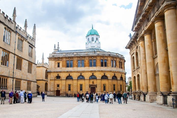 Oxford University Walking Tour in Spanish
