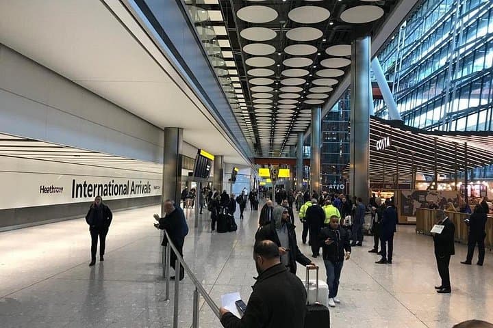 Heathrow Airport Private Transfers to/from London (Postcode W1 to W7)