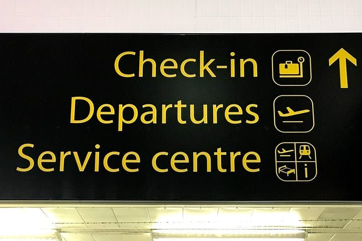 Gatwick Airport Private Transfers to/from London (Postcode SW5 to SW11)