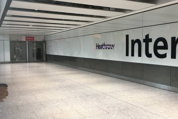 Private transfers between London Heathrow - London Stansted Airports