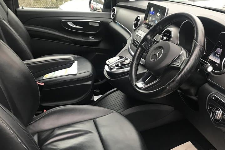 London City Airport Private Transfers to/from London (Postcode E1 to E14)