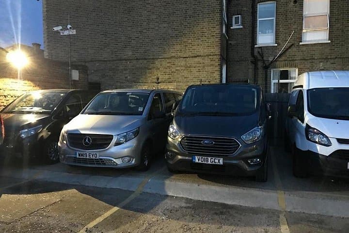 Heathrow Airport Private Transfers to/from London (Postcode WC1 to WC2)