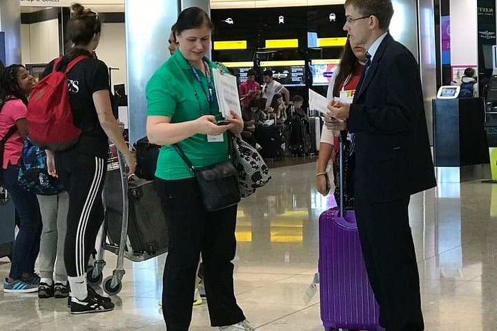 Gatwick Airport Private Transfers to/from London (Postcode W1 to W7)