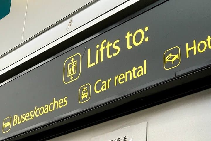 Gatwick Airport Private Transfers to/from London (Postcode E1 to E14)