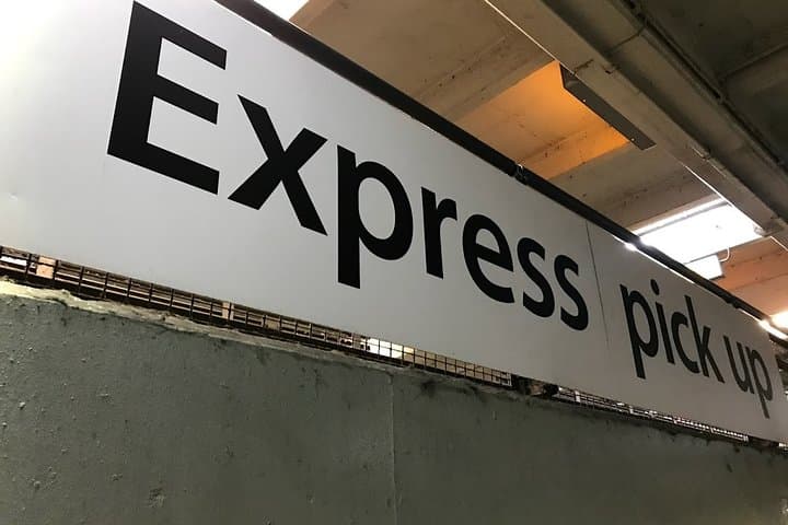 Gatwick Airport Private Transfers to/from London (Postcode WC1 to WC2)