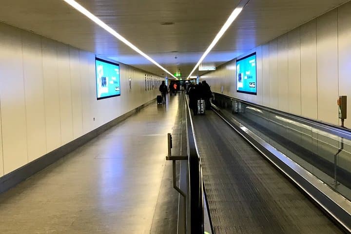 Gatwick Airport Private Transfers to/from London (Postcode SW5 to SW11)
