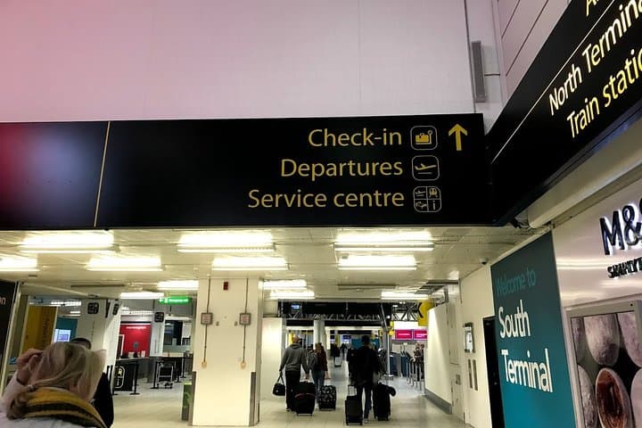 Gatwick Airport Private Transfers to/from London (Postcode SW5 to SW11)