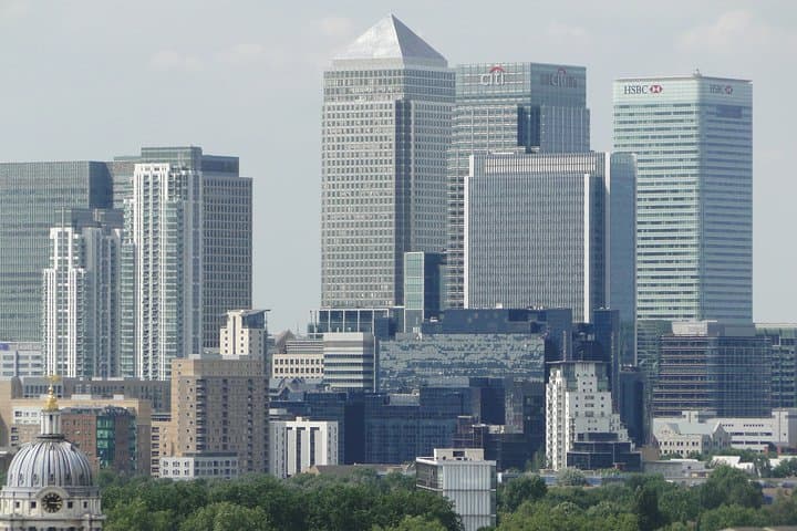 London City Airport Private Transfers to/fro London (Postcode W1 to W7)