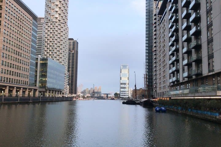 London City Airport Private Transfers to/from London (Postcode SW1 to SW4)