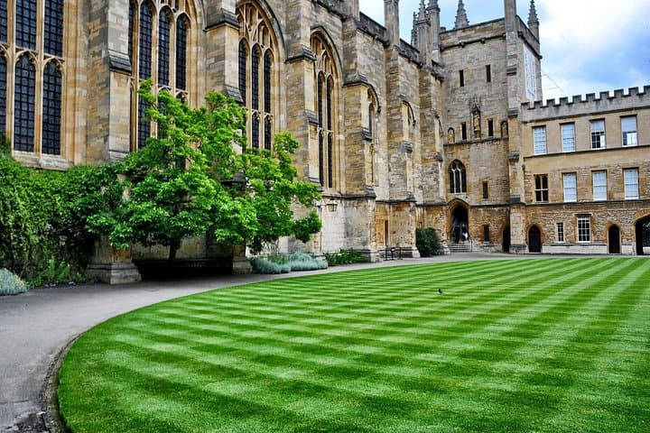 Step back in time with Oxford Private Day Tour
