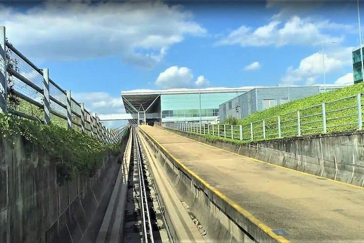 London Stansted Airport Private Transfers to/from London (Postcode WC1 to WC2)