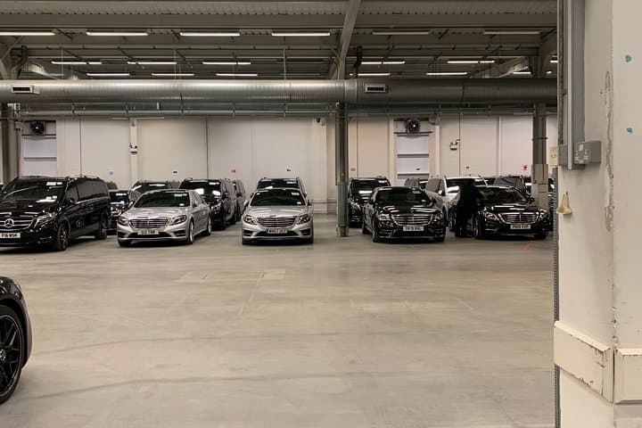 Private Transfers From London Heathrow to Gatwick Aiport