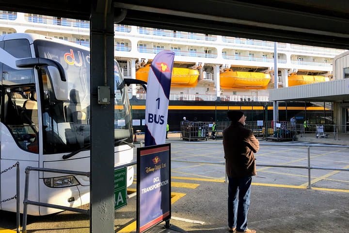 Private transfers to/from Dover Cruise Port and London Luton Airport