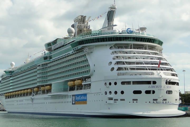 Private transfers to/from Dover Cruise Port and London Luton Airport