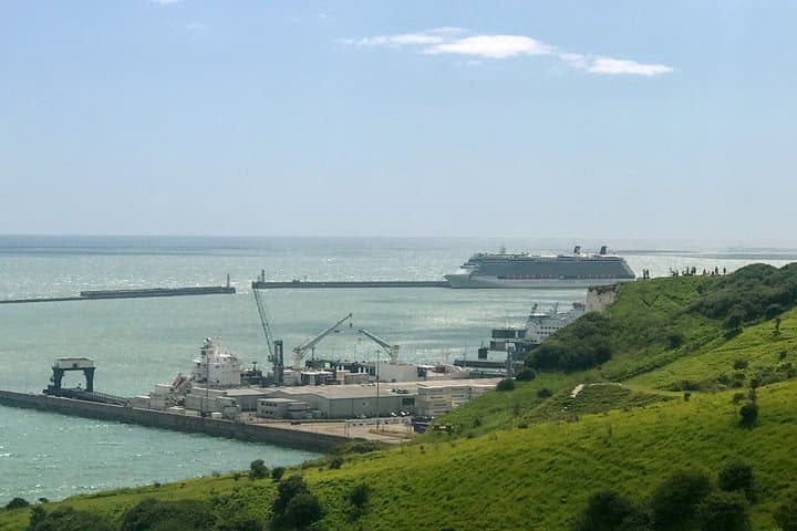 Private transfers to/from Dover Cruise Port and London Luton Airport