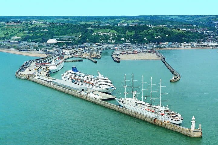 Pre/Post Cruise Private Tour from Dover to Canterbury &Rochester