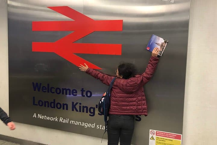 Private transfers between Gatwick - King's Cross & St Pancras Train Stations