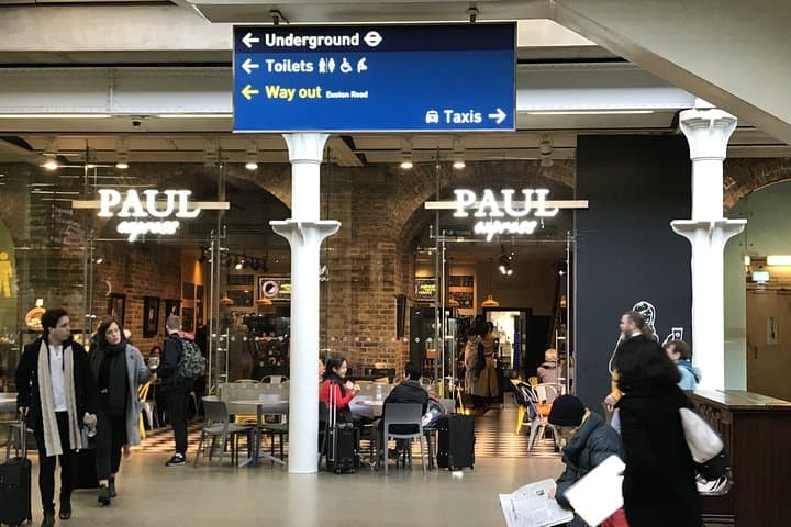 Private transfers between Stansted - King's Cross & St Pancras Train Stations