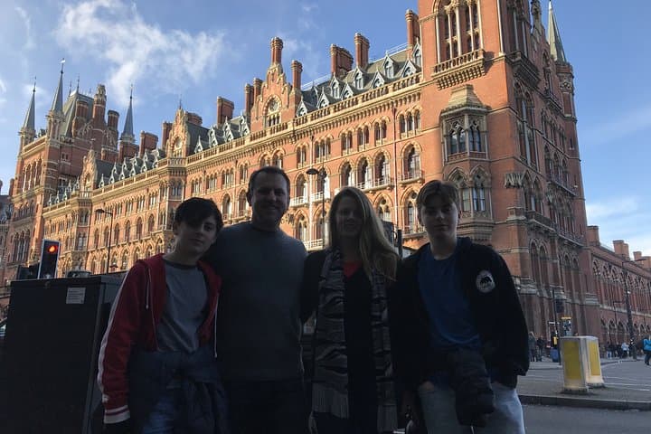 Private transfers between Stansted - King's Cross & St Pancras Train Stations