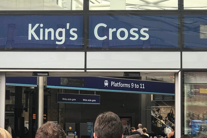 Private transfers between City Airport - King's Cross St Pancras Train Stations
