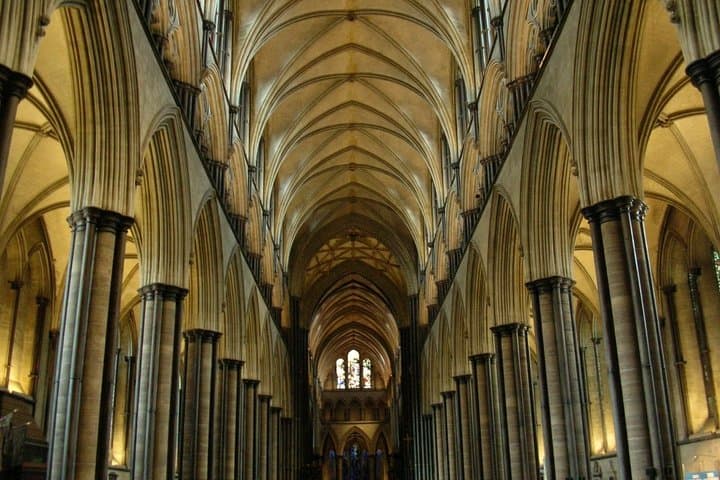 PrePost cruise Southampton/London. Visit Winchester and Salisbury