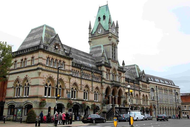 PrePost cruise Southampton/London. Visit Winchester and Salisbury