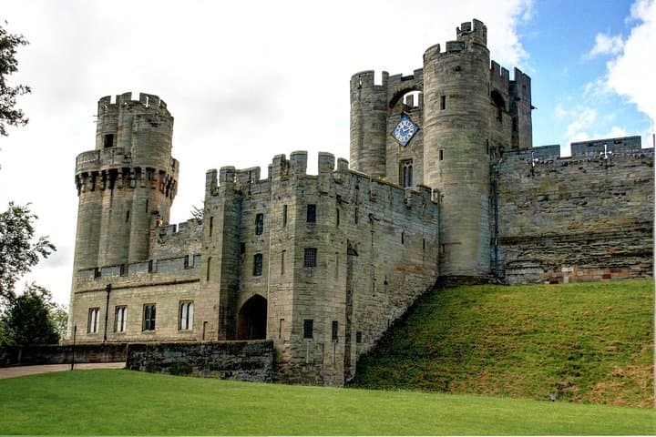 Warwick Castle Independent Full Day Private Tour