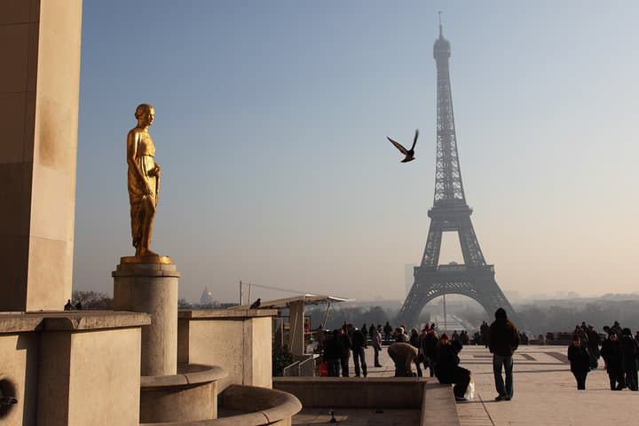 Day Trip to Paris with Eiffel Tower, Notre Dame and Louvre Museum