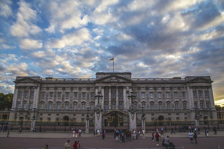 London: Royal London & Windsor Castle by Train Tour