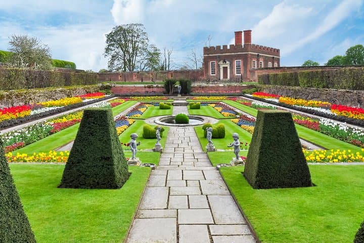 Hampton Court Palace & Garden