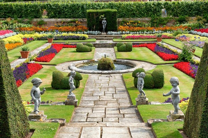 Hampton Court Palace & Garden
