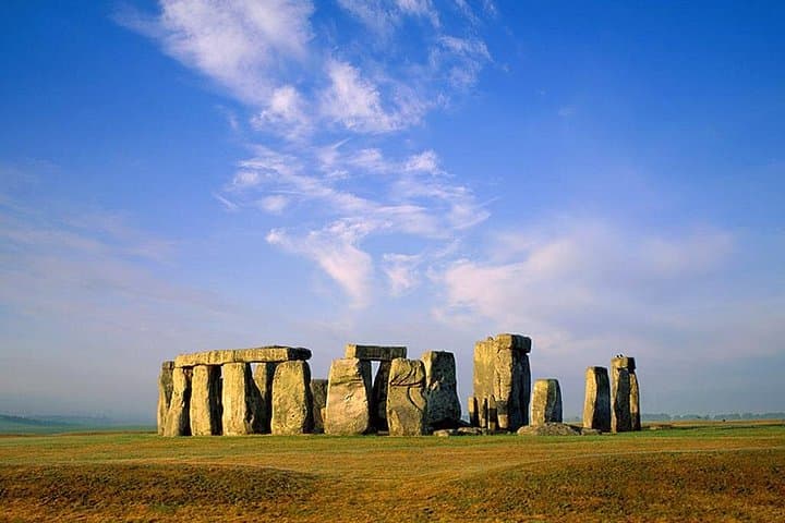 Stonehenge, Roman Bath & Salisbury Cathedral Private Tour