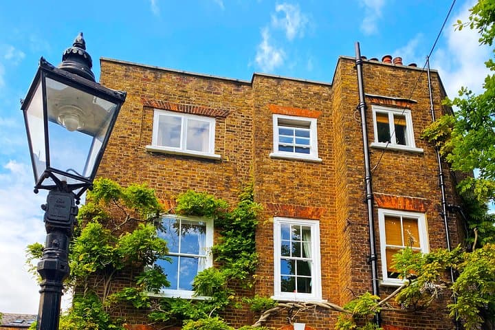 London's Hampstead: A vibrant village voyage city game