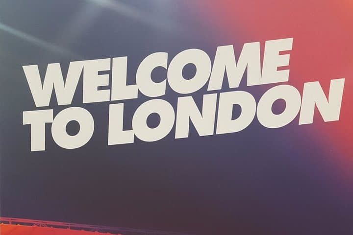 Private One Way or Round Trip Transfer: Heathrow Airport to East London