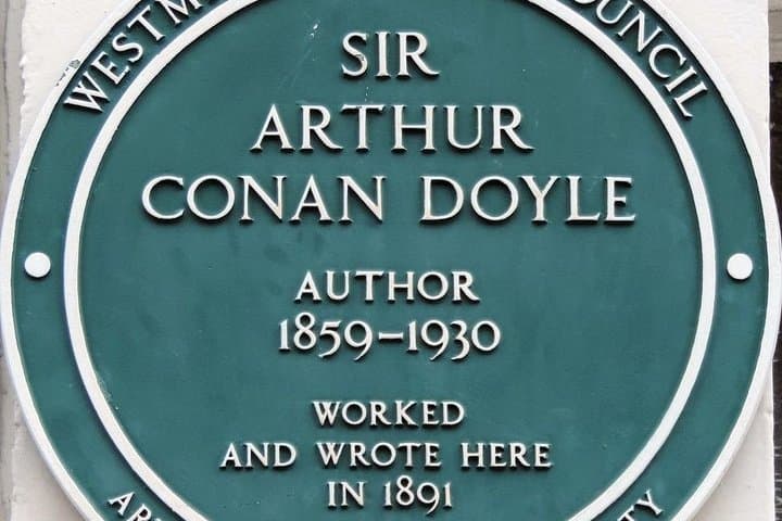 Sherlock Holmes Old London - Very Small Group Walking Tour