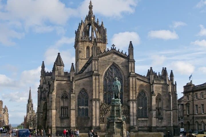 Greenock – Edinburgh Private city tour