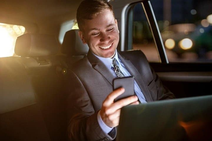 Nottingham to London Heathrow (LHR) Airport Luxury Private Airport Transfer