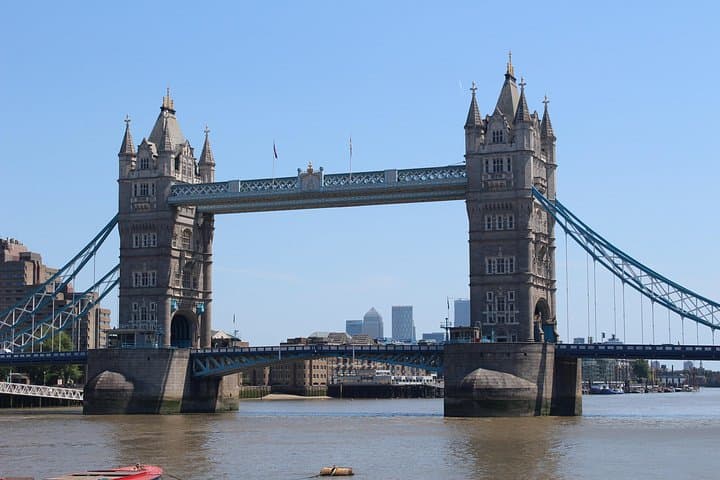 Killing Eve Locations Tour of London with Private Guide