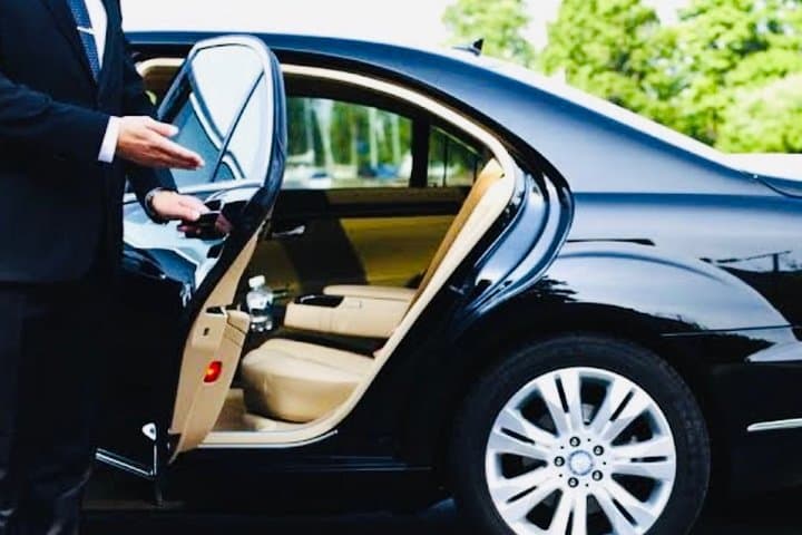 Travel in Comfort & Style With Heathrow London Limos
