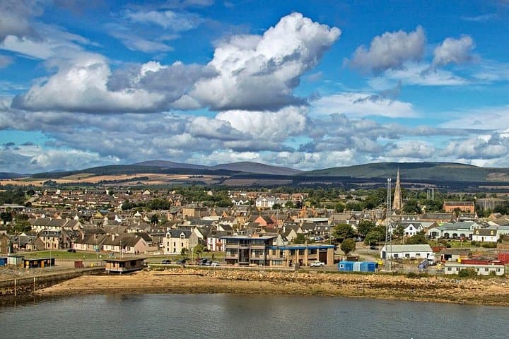 Highland Whisky Tour with a visit to Inverness & Cawdor Castle from Invergordon