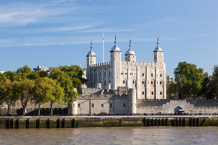 Tour Group with LetzGo City Tours and VIP Private Beefeaters and Tower of London Tour