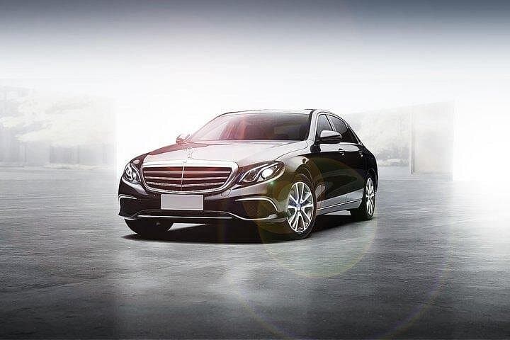 Heathrow Airport to Bristol private taxi transfers
