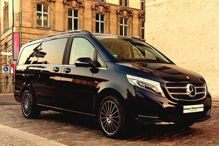 Heathrow Airport to Cardiff private taxi transfers