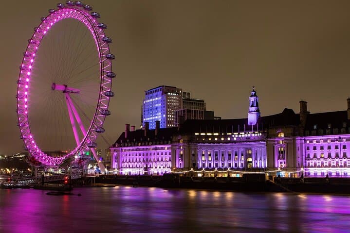 Private arrival OR departure transfer from/to London to/from Southampton port