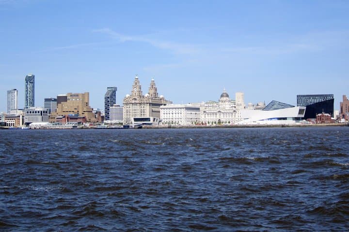Liverpool History and Culture: A Self-Guided Audio Tour along the River Mersey